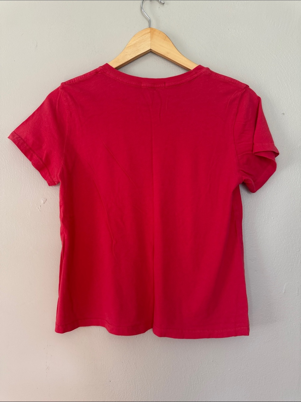 L.A. Hearts Hot Pink/red 'Local Babes League' Graphic Tee medium - Picture 4 of 4